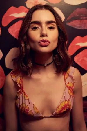 Lily Collins / lilyjcollins nude photo #0552