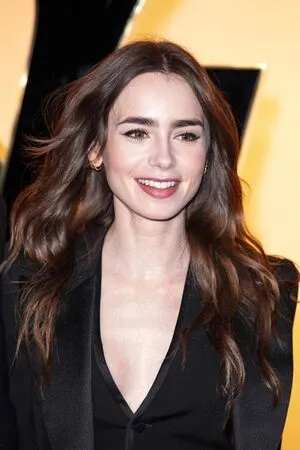 Lily Collins / lilyjcollins nude photo #0555