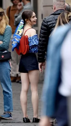 Lily Collins / lilyjcollins nude photo #0570