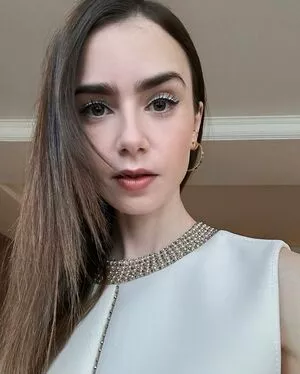 Lily Collins / lilyjcollins nude photo #0577