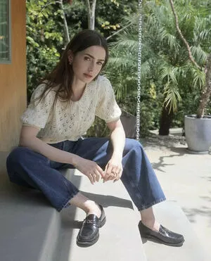 Lily Collins / lilyjcollins nude photo #0580