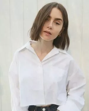 Lily Collins / lilyjcollins nude photo #0625