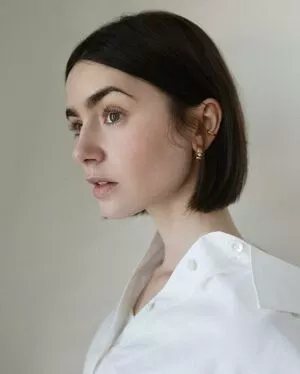 Lily Collins / lilyjcollins nude photo #0627