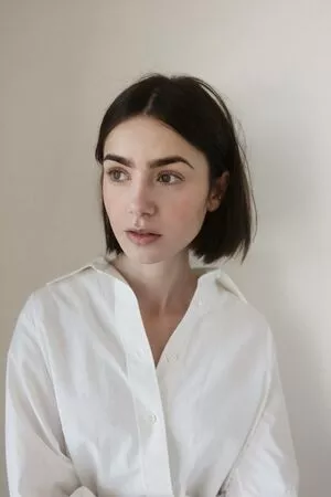 Lily Collins / lilyjcollins nude photo #0628