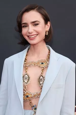 Lily Collins / lilyjcollins nude photo #0634