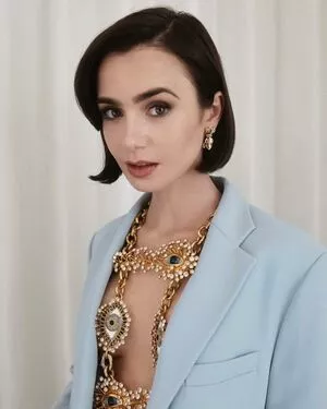 Lily Collins / lilyjcollins nude photo #0640