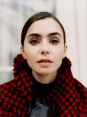 Lily Collins / lilyjcollins nude photo #0684