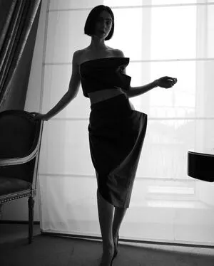 Lily Collins / lilyjcollins nude photo #0757