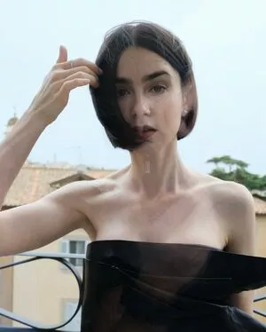 Lily Collins / lilyjcollins nude photo #0759
