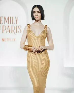 Lily Collins / lilyjcollins nude photo #0770