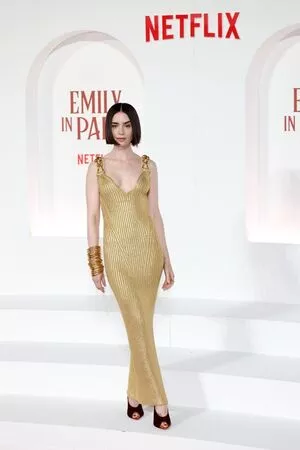 Lily Collins / lilyjcollins nude photo #0783