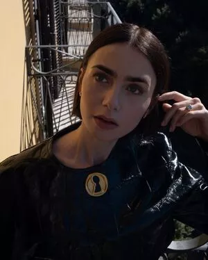 Lily Collins / lilyjcollins nude photo #0795