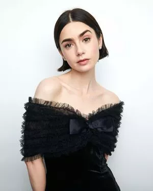 Lily Collins / lilyjcollins nude photo #0827