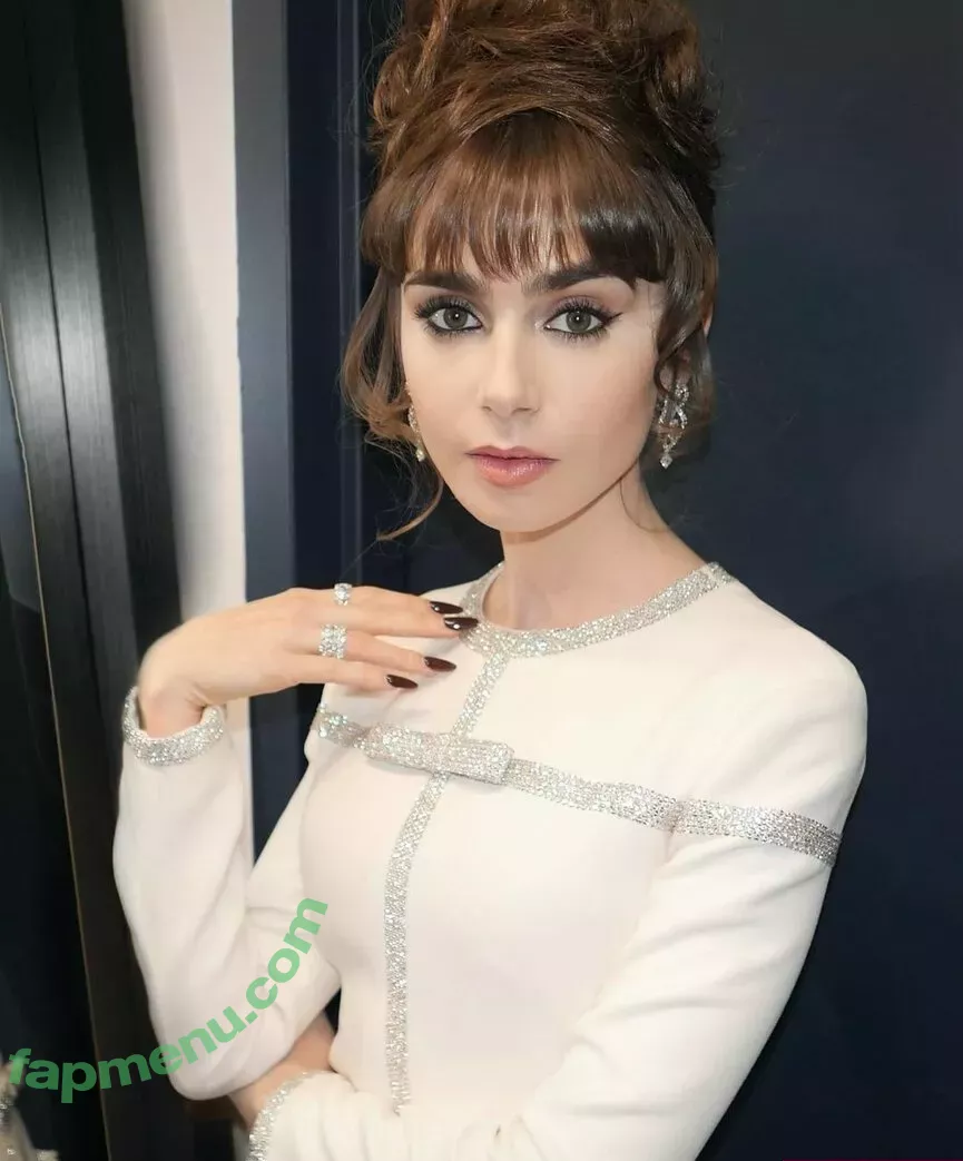 Lily Collins nude photo #0050 (lilyjcollins)