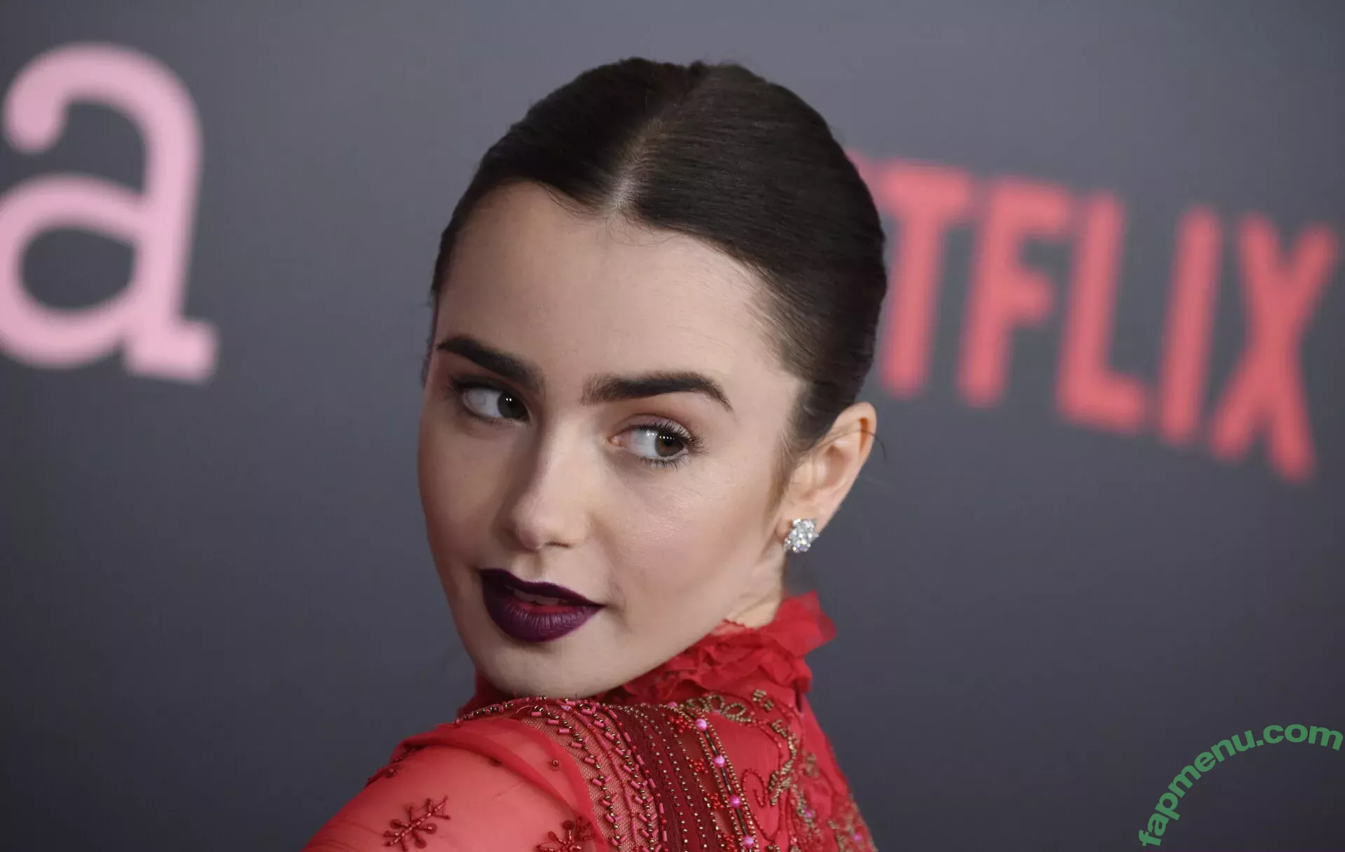 Lily Collins nude photo #0077 (lilyjcollins)