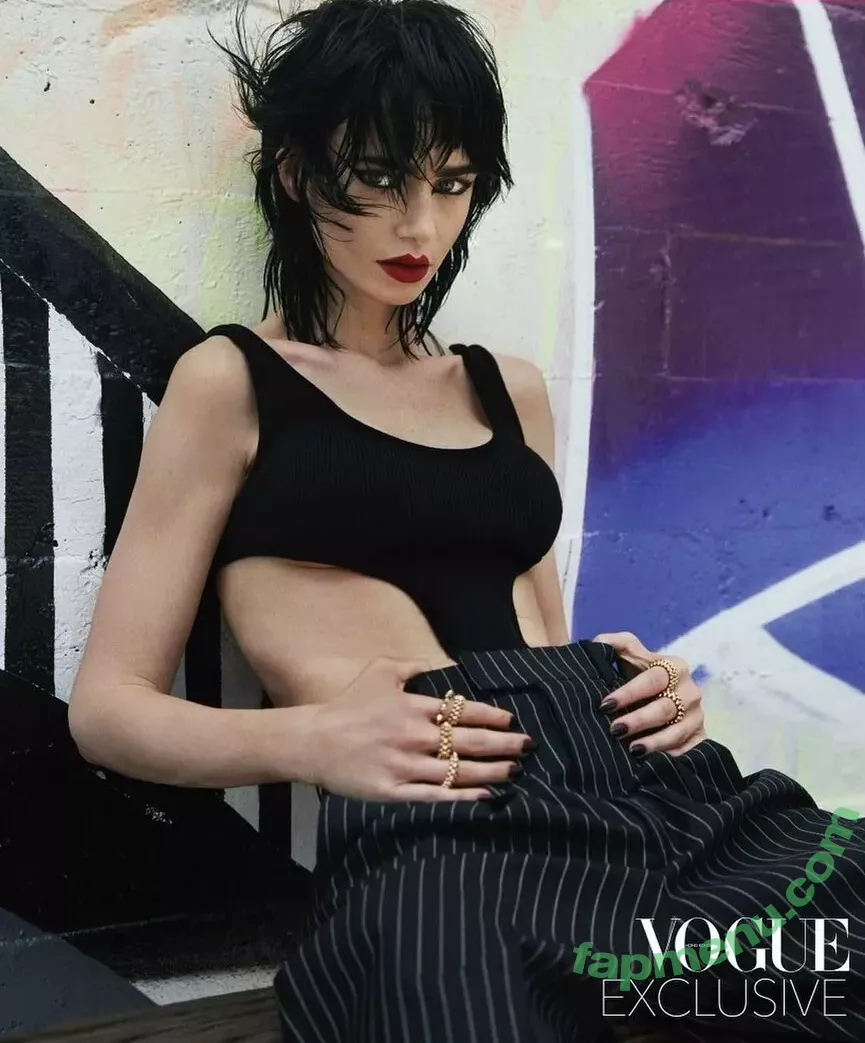 Lily Collins nude photo #0329 (lilyjcollins)