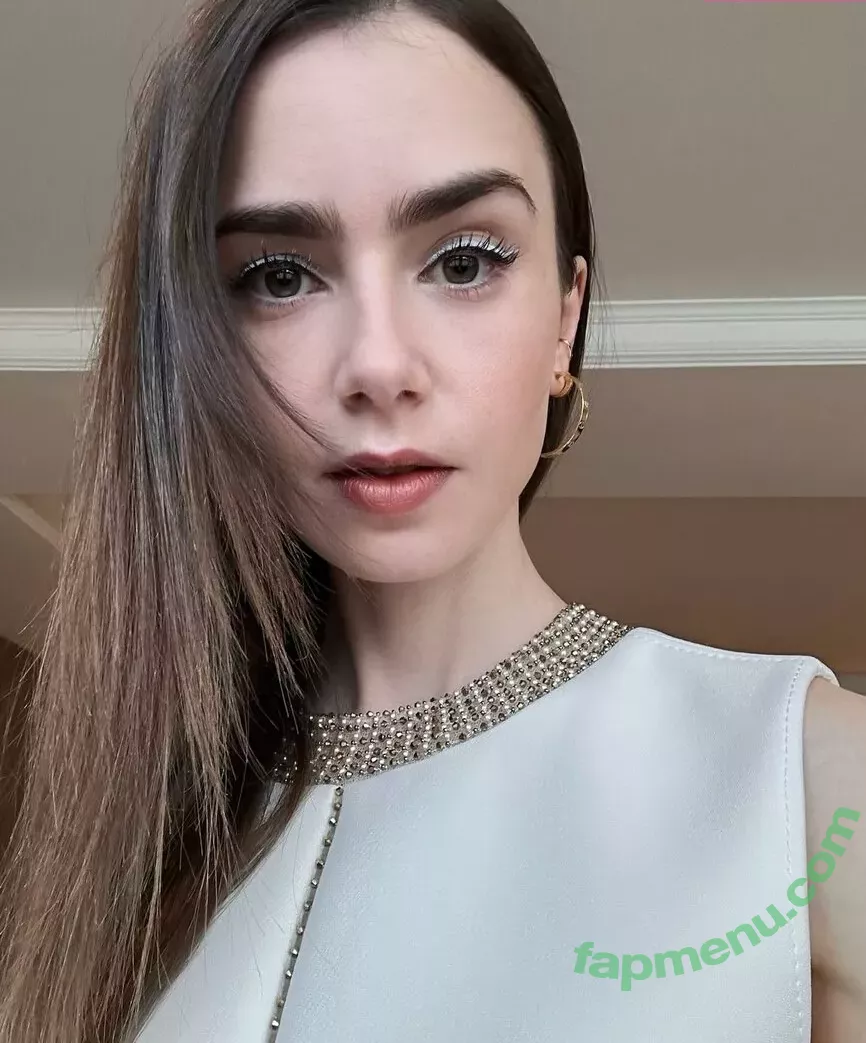 Lily Collins nude photo #0577 (lilyjcollins)