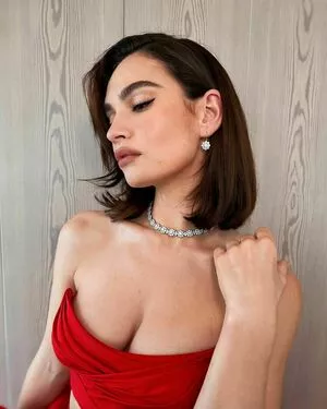 Lily James / lillyjames / lilyjamesofficial nude photo #0574