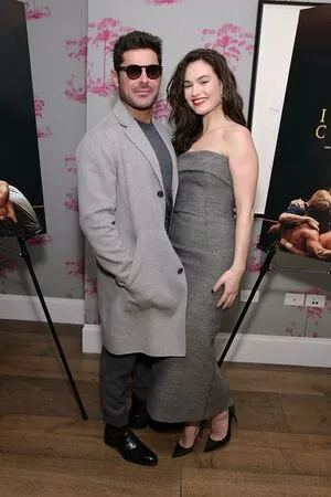 Lily James / lillyjames / lilyjamesofficial nude photo #0586