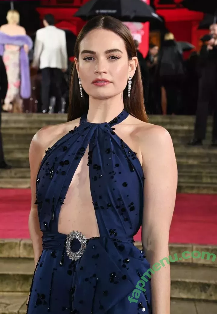 Lily James nude photo #0546 (lillyjames / lilyjamesofficial)
