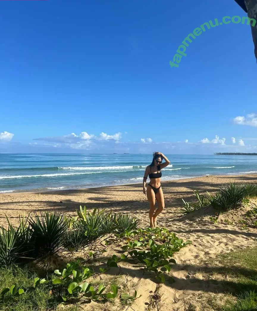 Lily James nude photo #0640 (lillyjames / lilyjamesofficial)