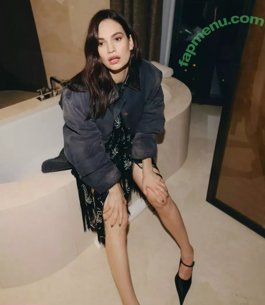 Lily James nude photo #0669 (lillyjames / lilyjamesofficial)
