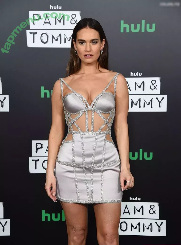 Lily James nude photo #0752 (lillyjames / lilyjamesofficial)