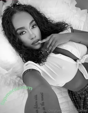 Lily Starfire / lily.starfire / lilystarfire.tv nude photo #0349