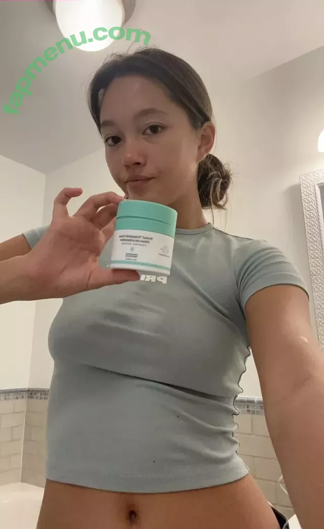 Lilychee nude photo #0555 (Lilychee)