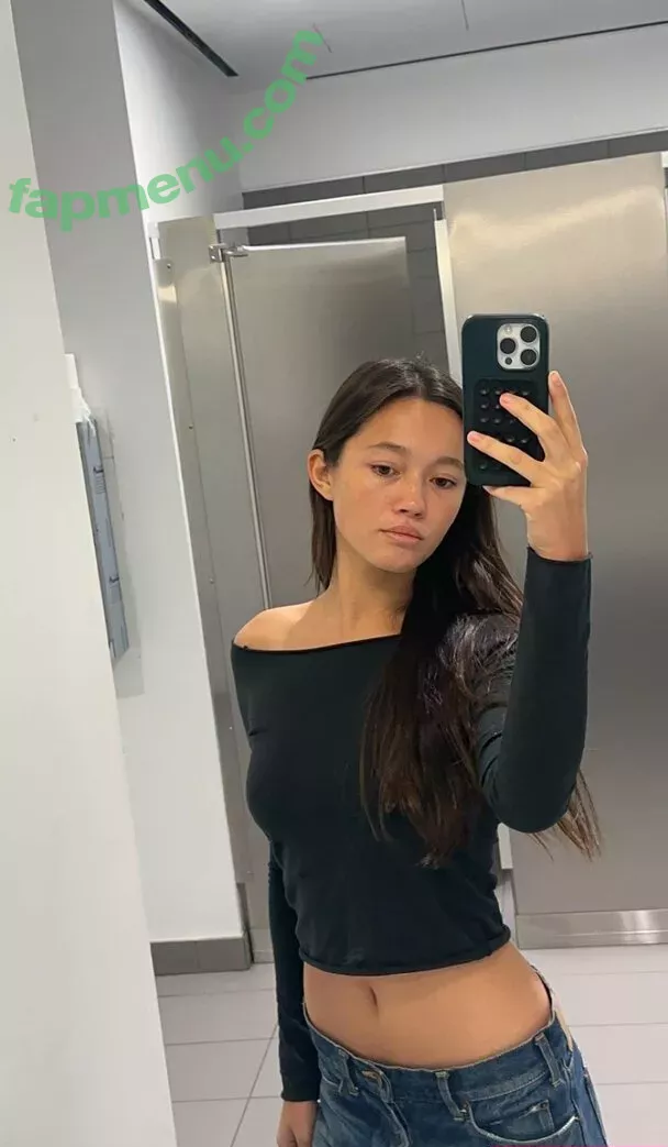 Lilychee nude photo #0822 (Lilychee)