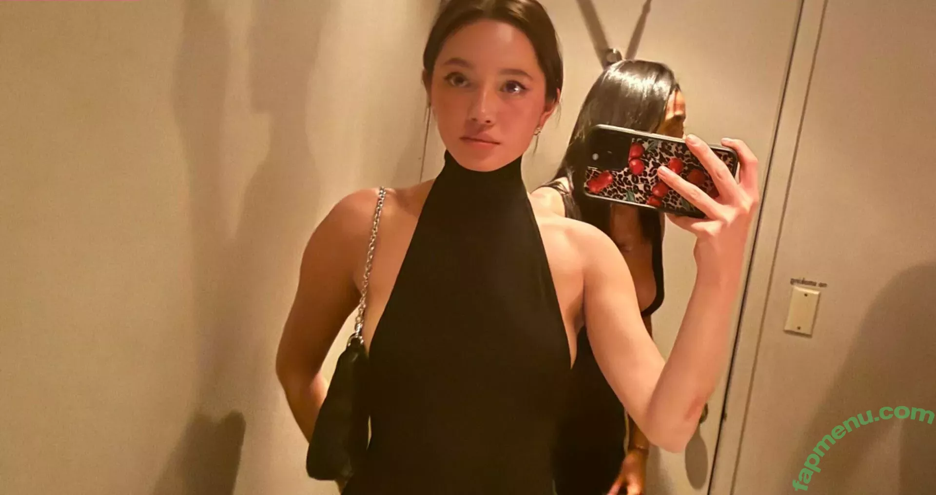 Lilychee nude photo #0941 (Lilychee)