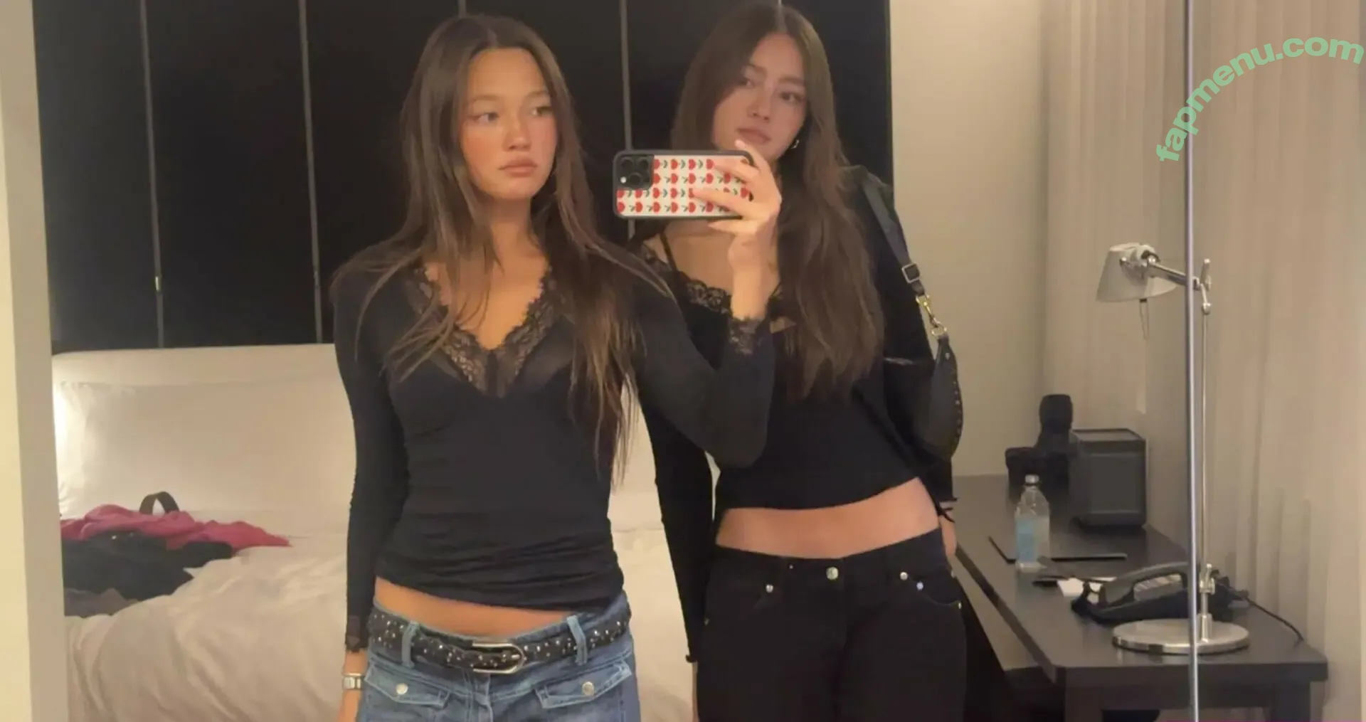 Lilychee nude photo #1929 (Lilychee)