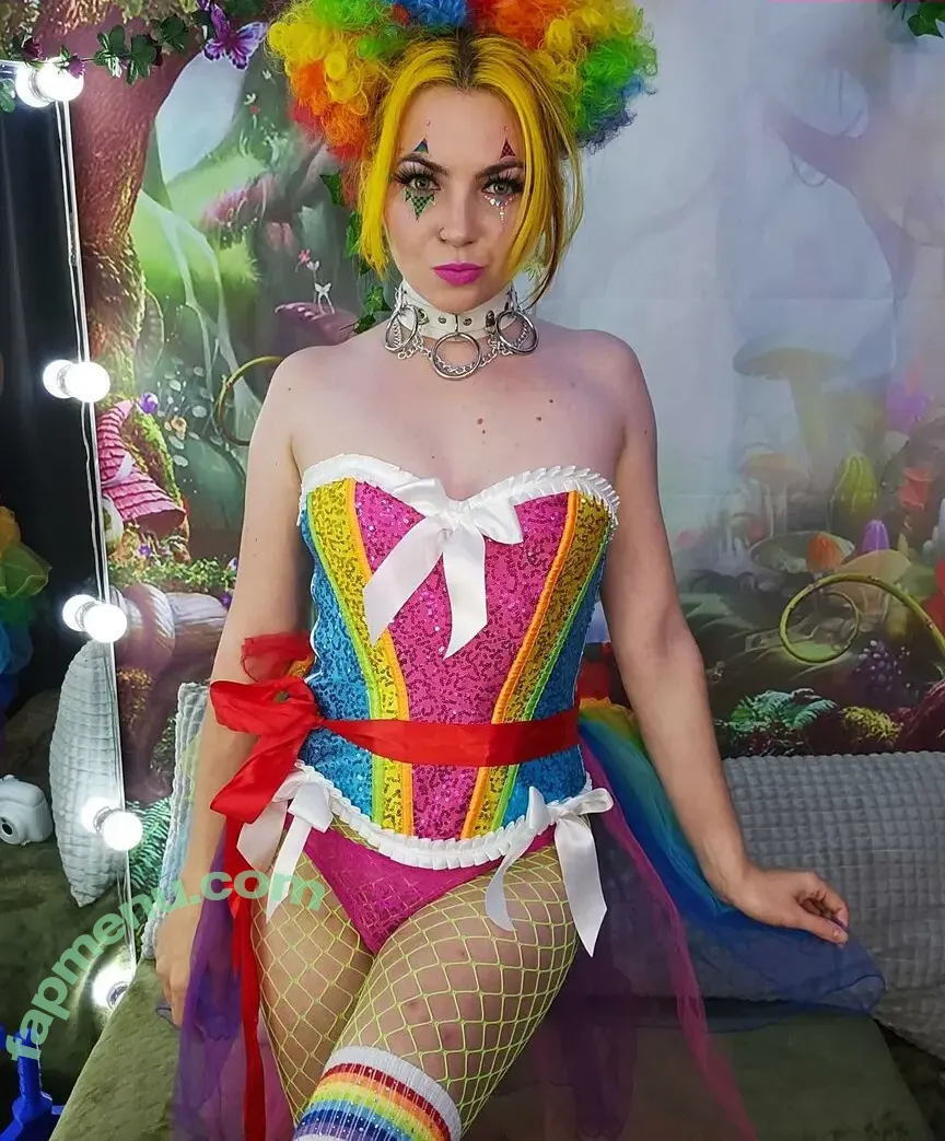 Lilykush nude photo #0002 (itslilykush)