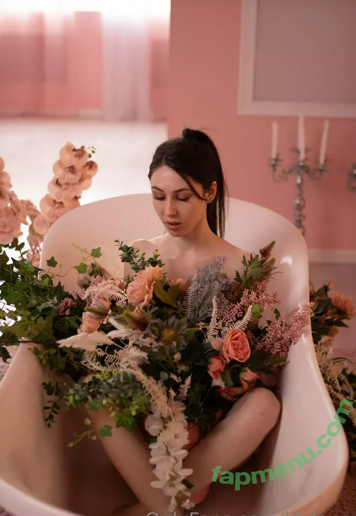 lilylong nude photo #0096 (iamlilylong)