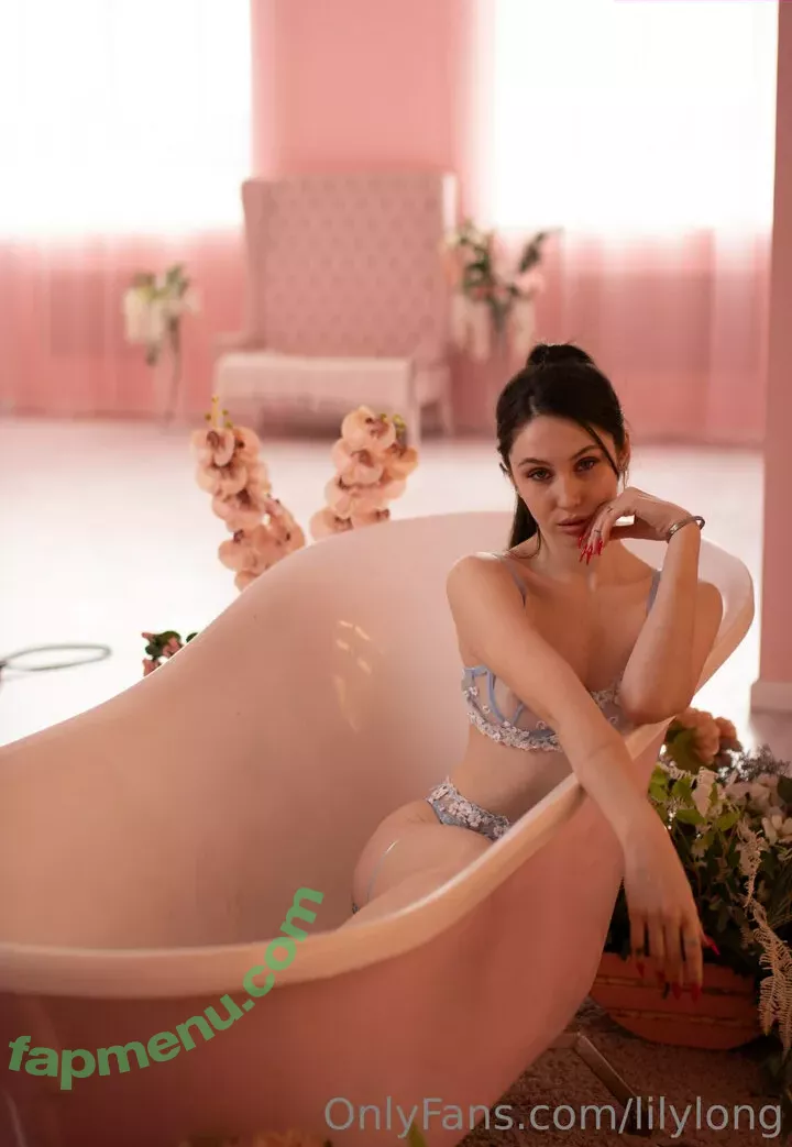 lilylong nude photo #0099 (iamlilylong)