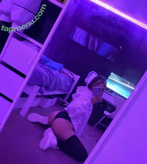 LilyLuvsOf / LilyLuvss / lilylouofficial nude photo #0005