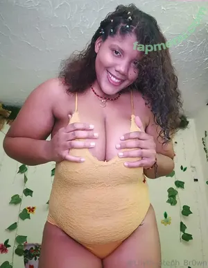 lilyth_steph_br0wn / lily.br0wn nude photo #0014
