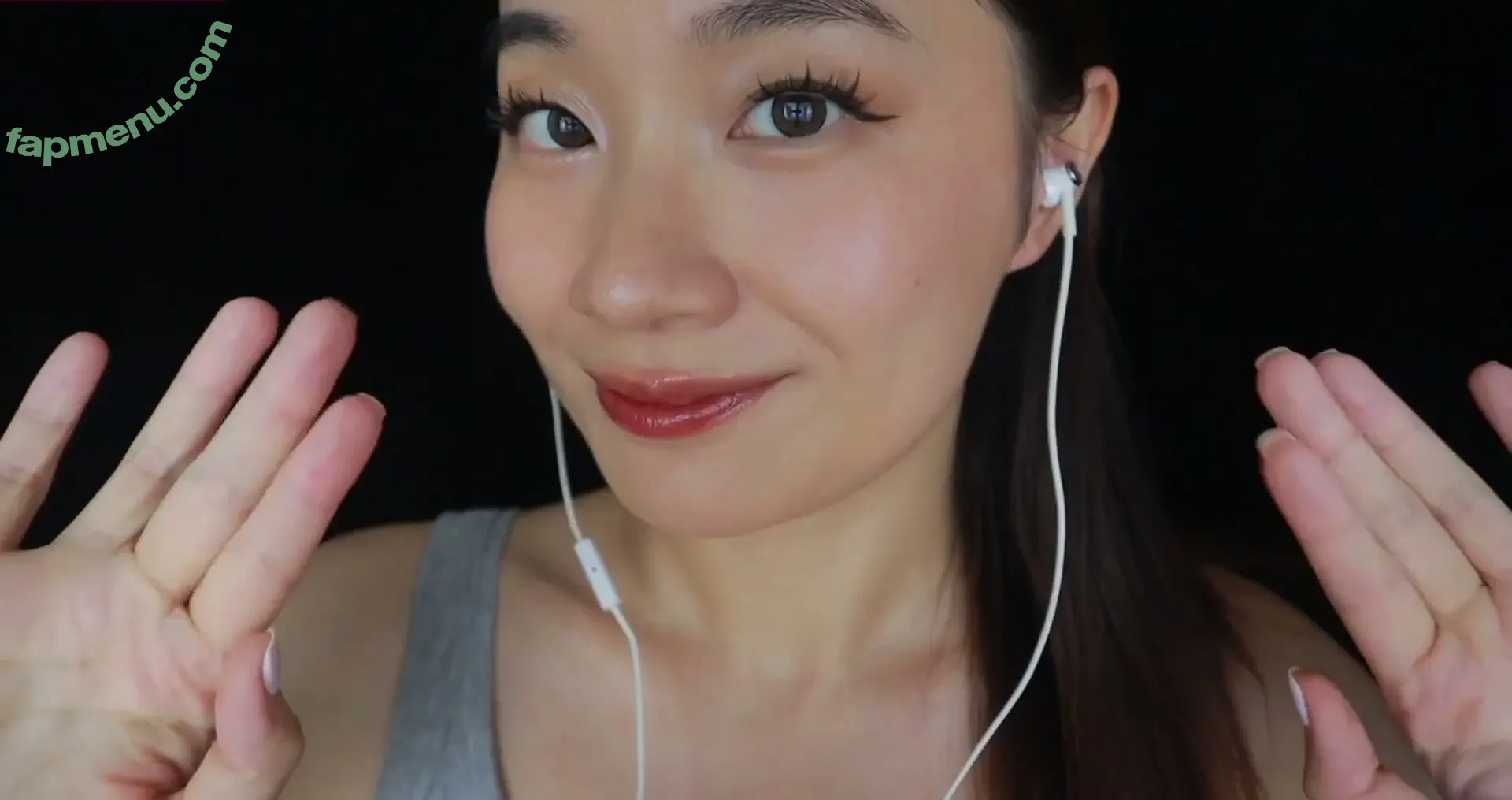Lin ASMR nude photo #0101 (linlinasmr)