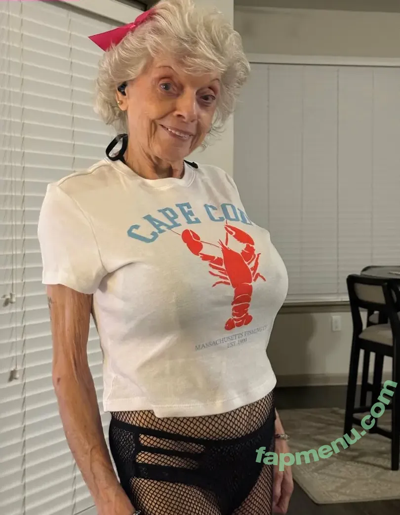 lindahope1939 nude photo #0128 (lindahope1939)