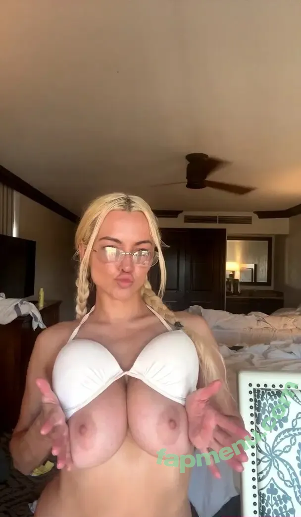 Lindsay Pelas nude photo #0021 (lindsay_227)