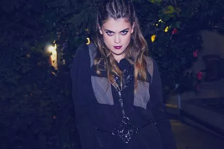 Lindsey Shaw / ladymshawsters nude photo #0018