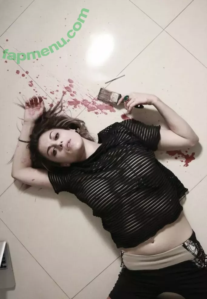Lindsey Shaw nude photo #0001 (ladymshawsters)