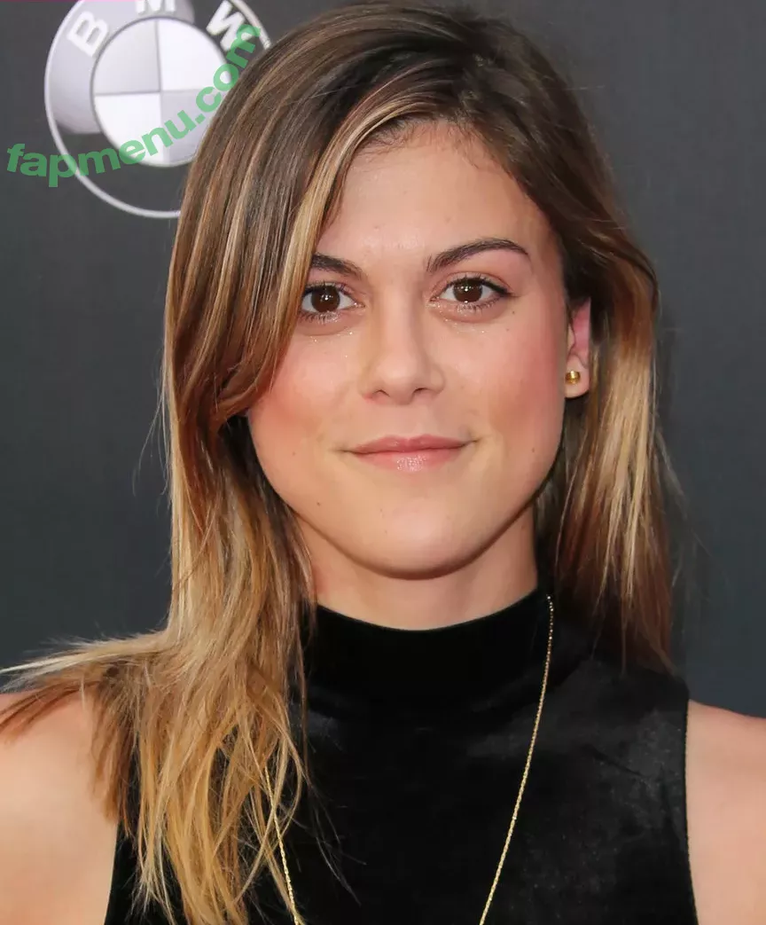 Lindsey Shaw nude photo #0013 (ladymshawsters)