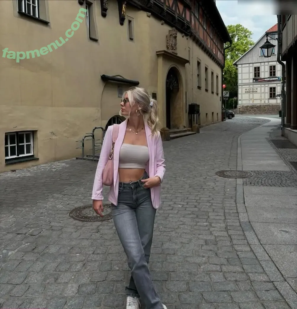 linebiene05 nude photo #0019 (linebiene05)