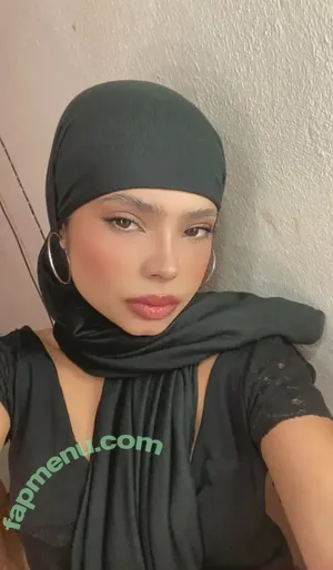 lirazeqiri / lirazeqirixo nude photo #0007