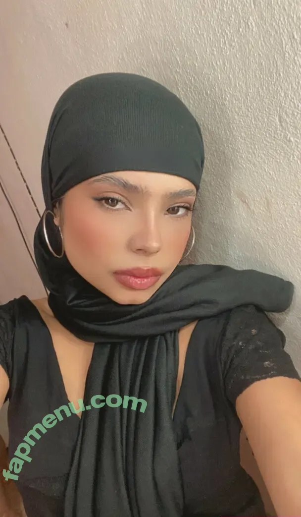 lirazeqiri nude photo #0007 (lirazeqirixo)