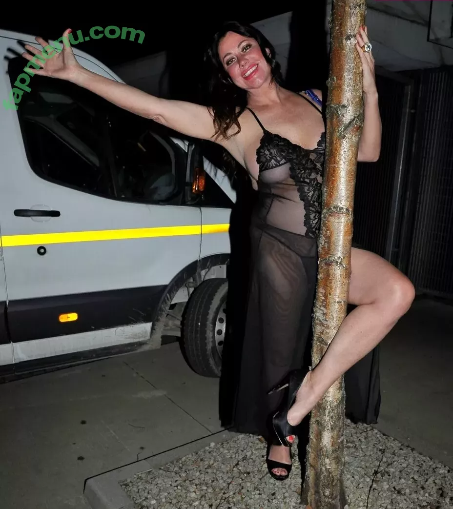 Lisa Appleton nude photo #0055 (MsLisaAppleton)