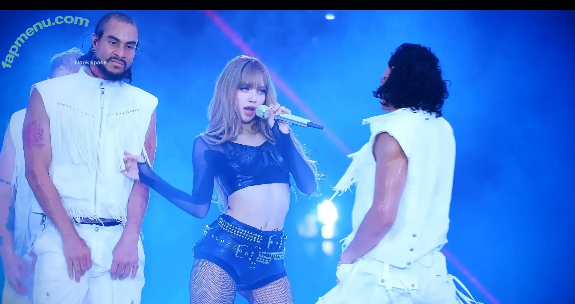Lisa Blackpink nude photo #2484 (Lisa Blackpink)