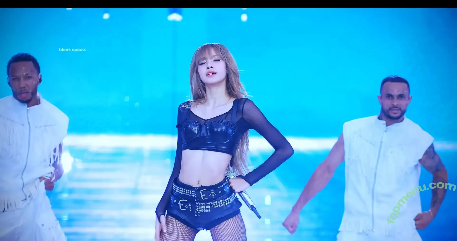 Lisa Blackpink nude photo #2487 (Lisa Blackpink)