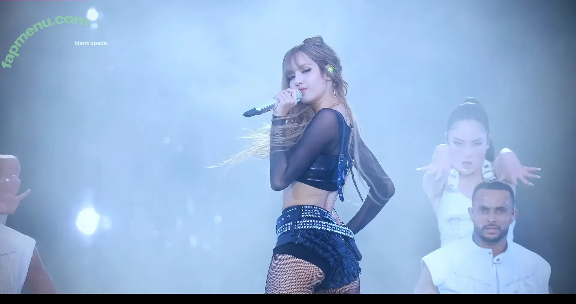 Lisa Blackpink nude photo #2490 (Lisa Blackpink)